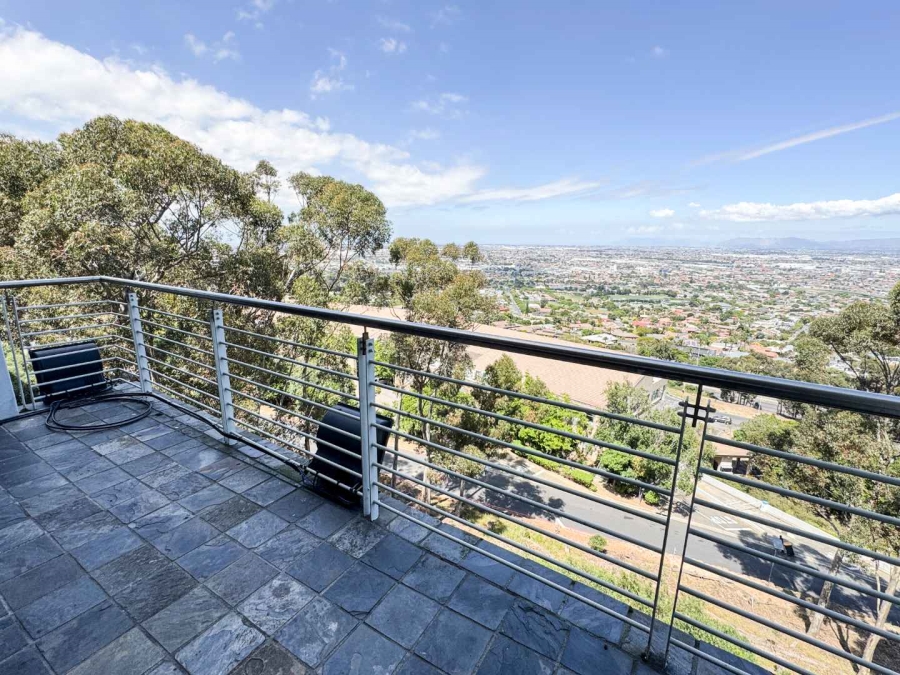 To Let Commercial Property for Rent in Plattekloof Western Cape